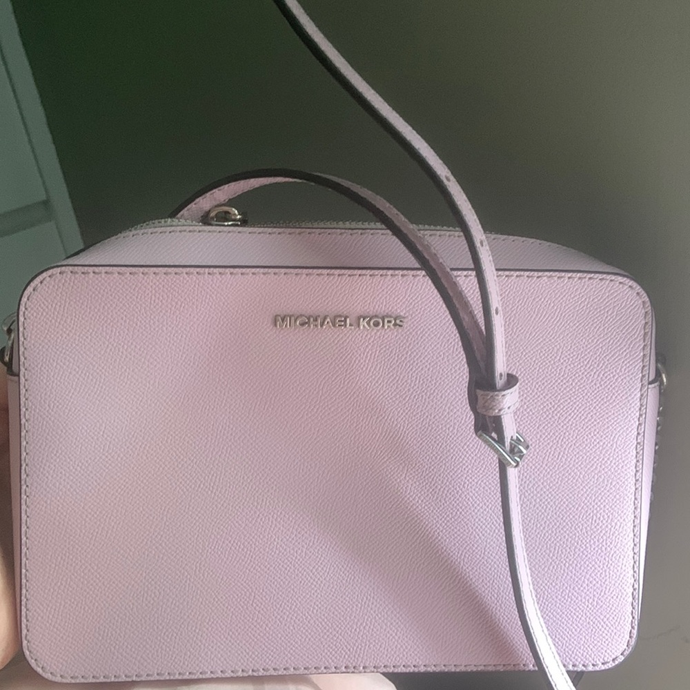 Michael Kors cute lilac purse